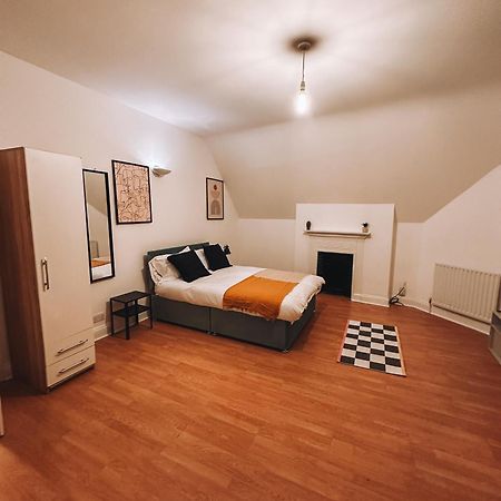 Spacious 3 Rooms In Tooting ロンドン エクステリア 写真