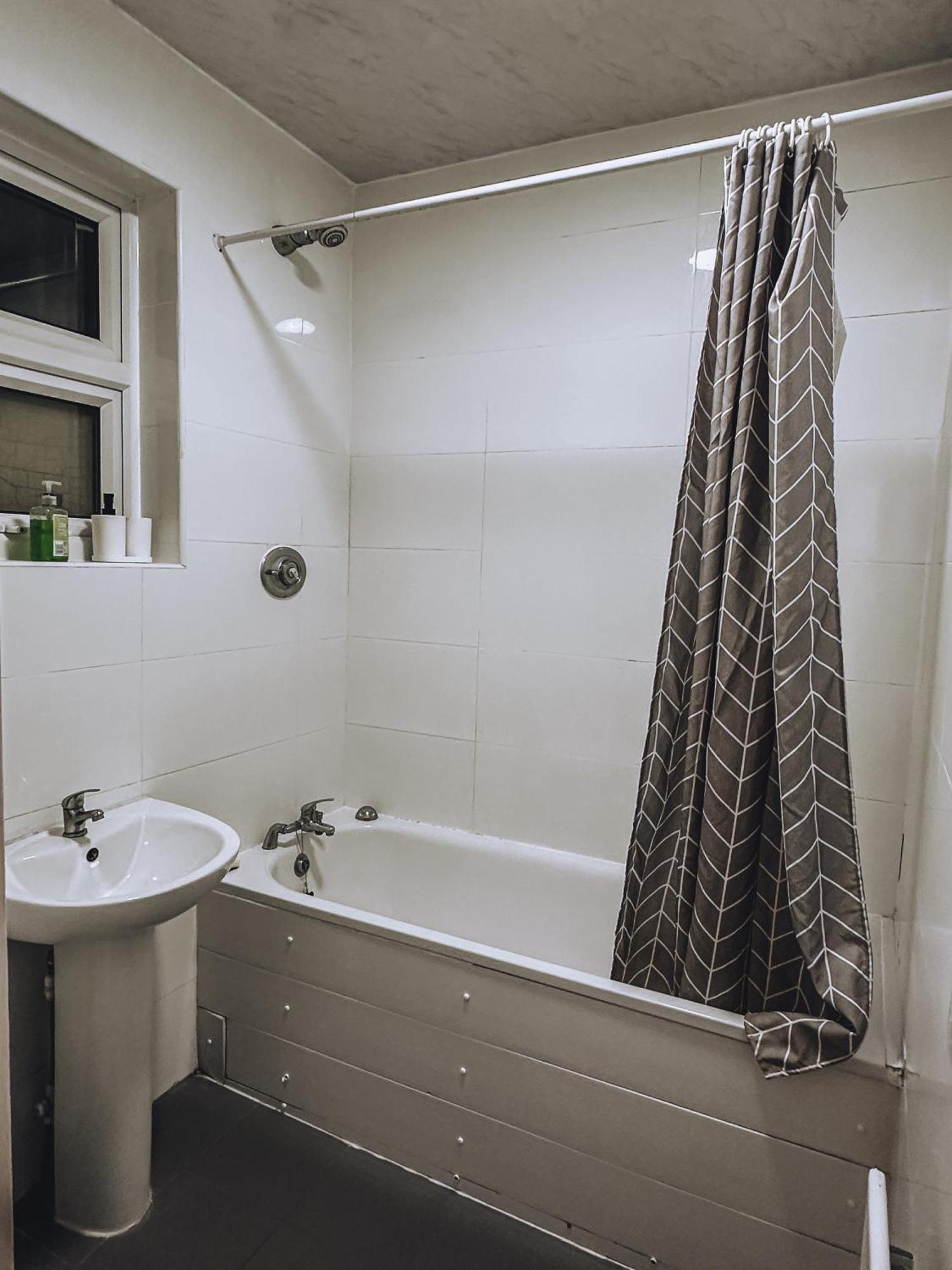 Spacious 3 Rooms In Tooting ロンドン エクステリア 写真
